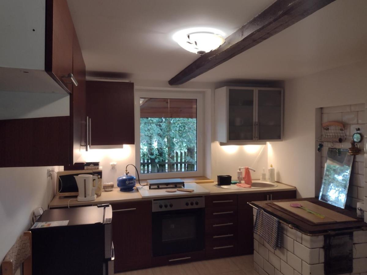 Kolorowe Wzgorze Agroturystyka I Konie Trojanow Esterno foto